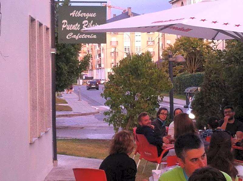 Pensión-Albergue Puente Ribeira