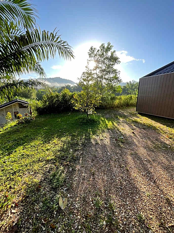 สวนลุงวรRanongGlamping