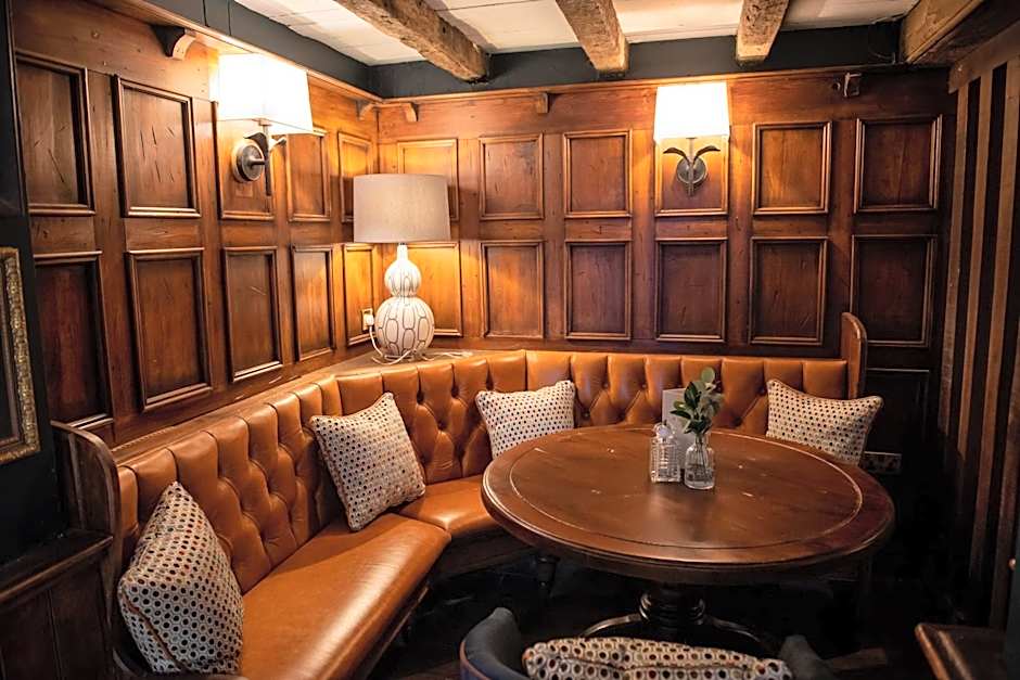 The Red Lion Inn by Chef & Brewer Collection