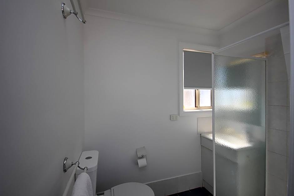 Costello Hotels - Moonta Bay Cabins