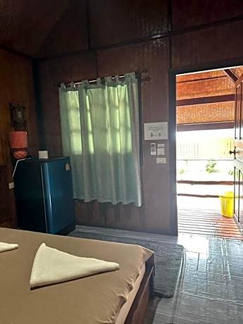 One-Bedroom Bungalow