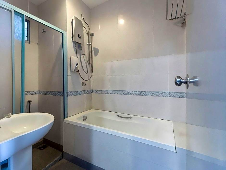 S2 Hotel