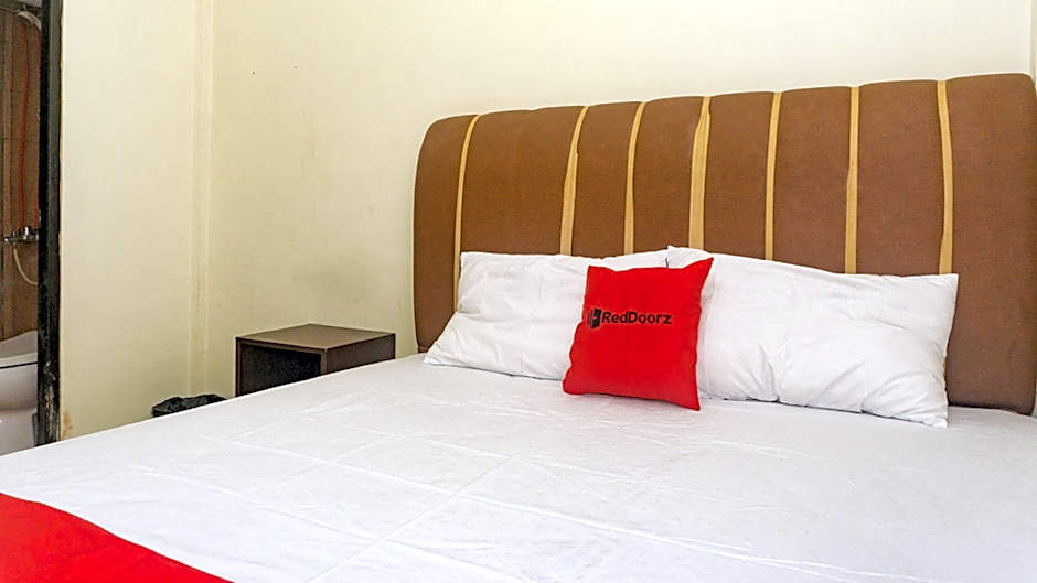 RedDoorz near Sentani Airport Jayapura