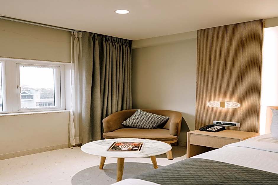 Hotel Punjab Palace, Raipur,
