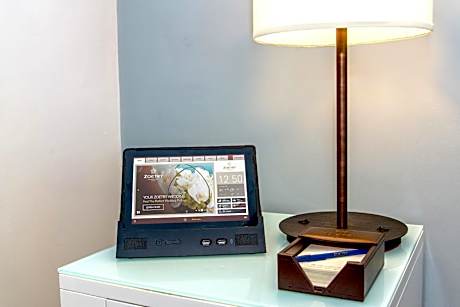 Breakfast Plan Junior Suite Tropical View King with Soaking Tub