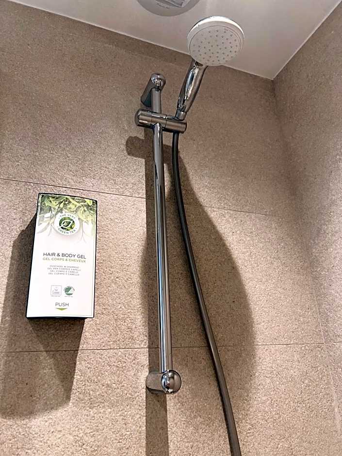 Kyriad Direct Narbonne Sud