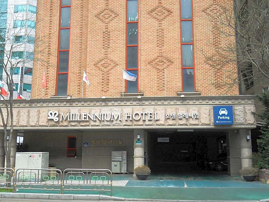 Hotel Millennium
