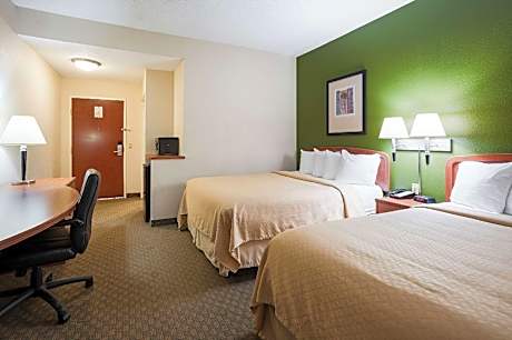 Queen Room with Two Queen Beds - Non-Smoking