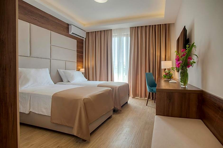 Hotel Twelve by Aycon