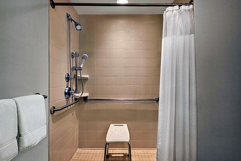 Courtyard by Marriott Madison West/Middleton