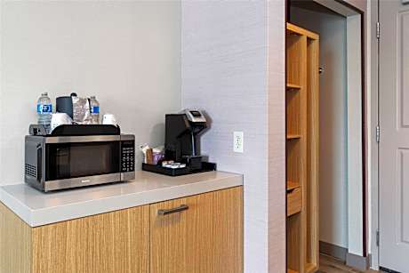 Junior King Suite with Seating Area