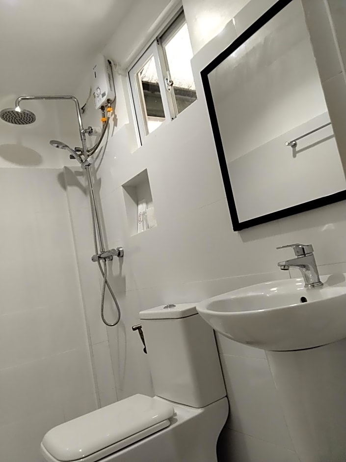 Moalboal Beach Front Hotel