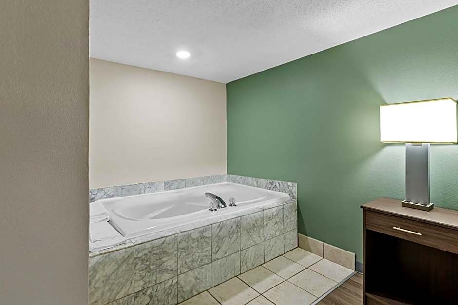 Quality Inn Hillsville