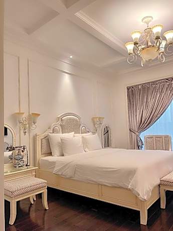 Deluxe Double Room with City View