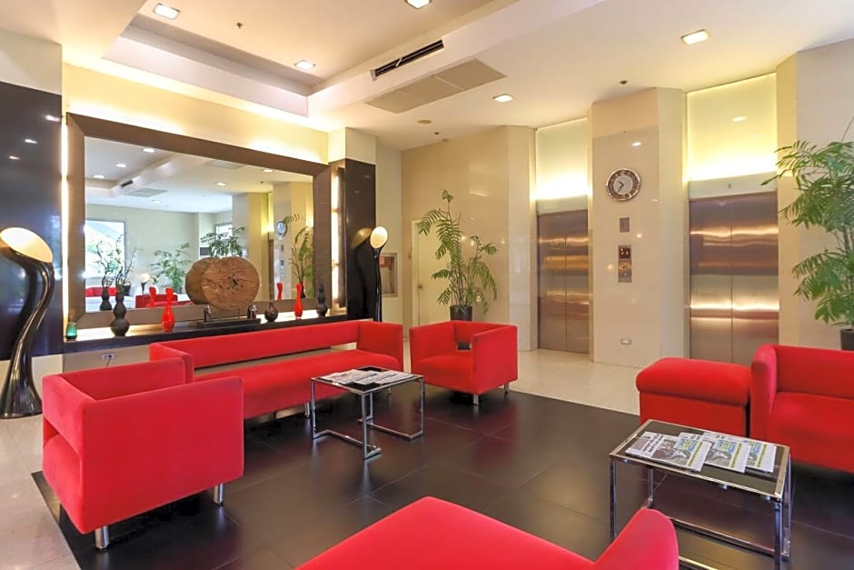 Paseo Premiere Hotel