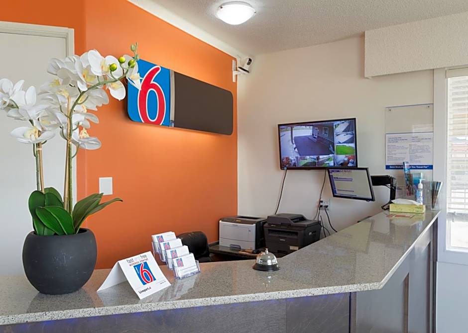 Motel 6-Fort Nelson, BC