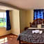 Hotel Renacer