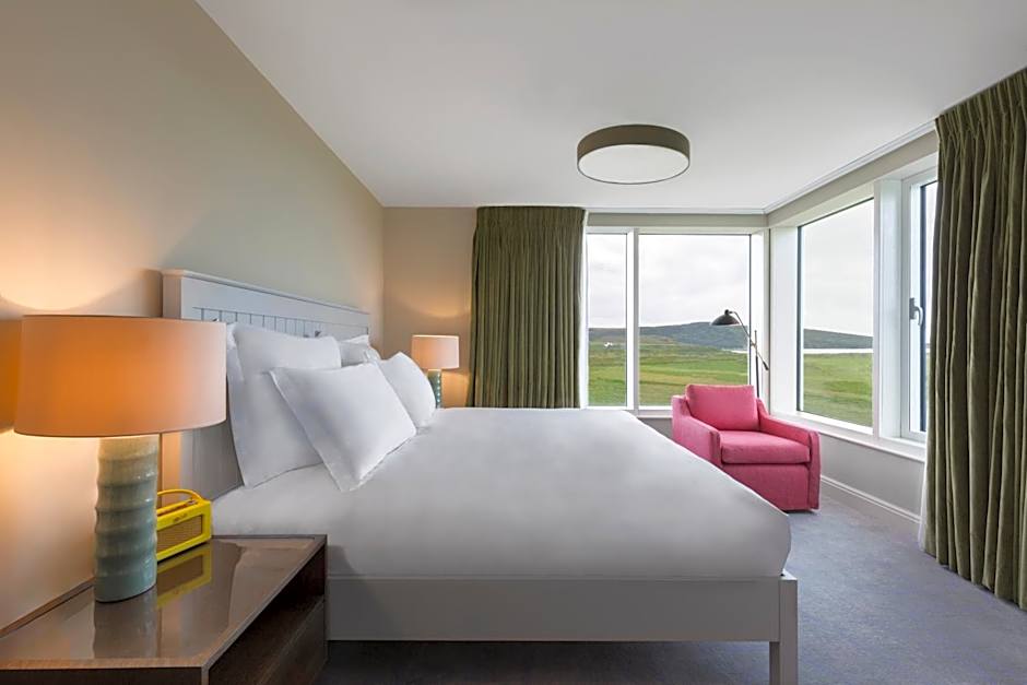 Another Place, The Machrie