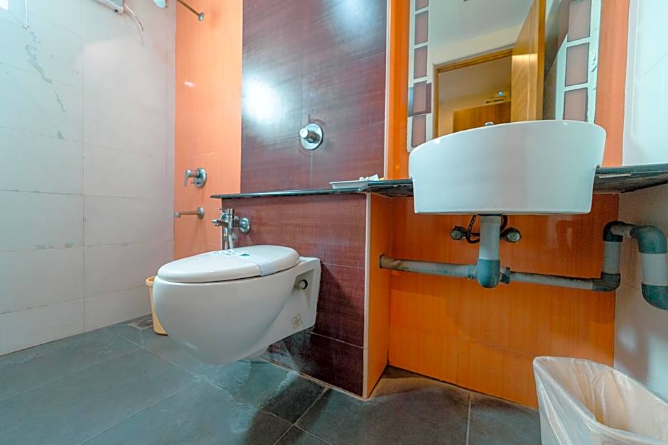 Hotel Abirami Residency