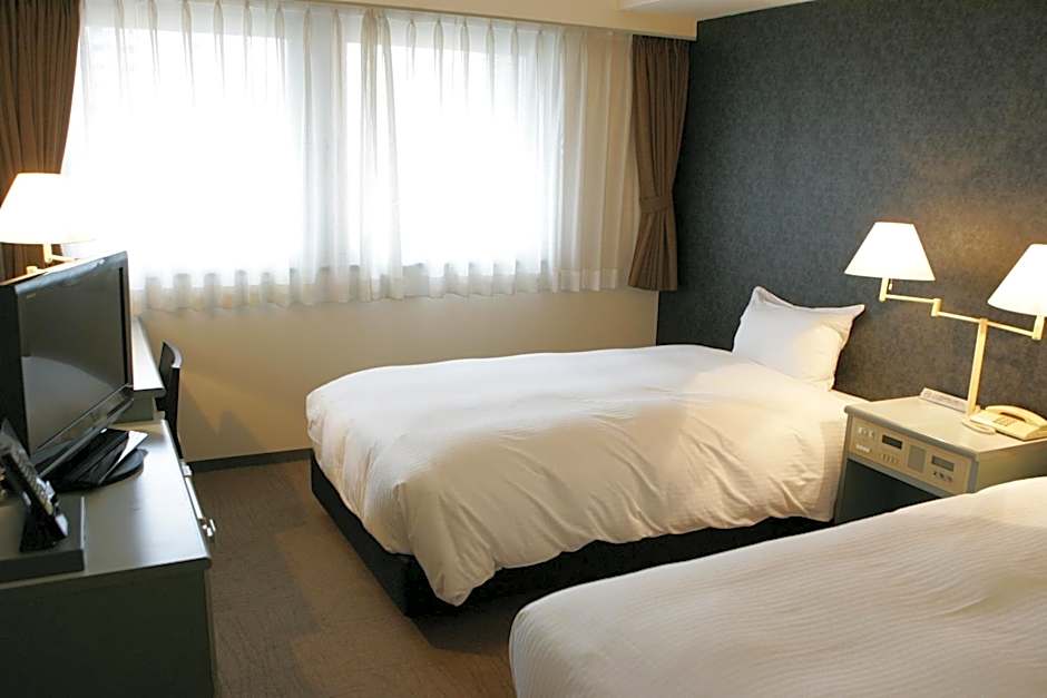 Green Rich Hotel Nishitetsu Ohashi Ekimae