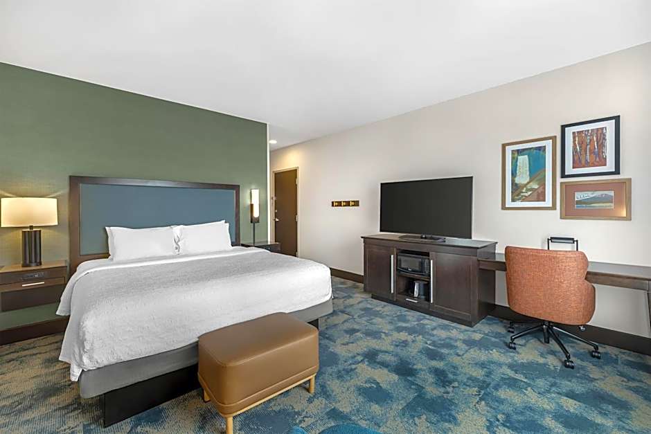 Hampton Inn By Hilton & Suites Bend