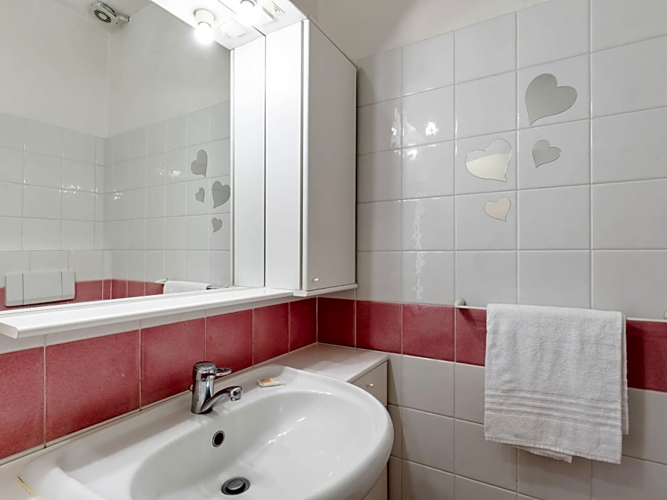 Apartment in Oggebbio with Sea View Terrace