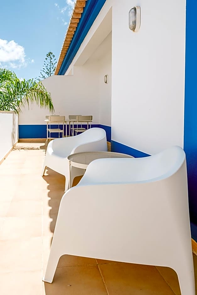 Oasis Beach Apartments