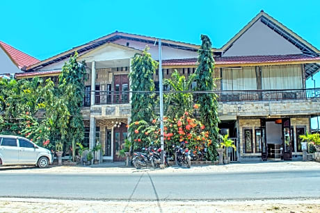OYO 91720 Hotel Yotowawa