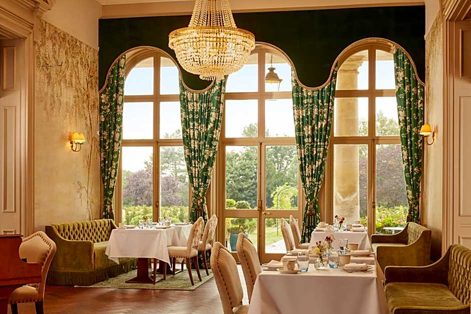 Down Hall Country House Hotel