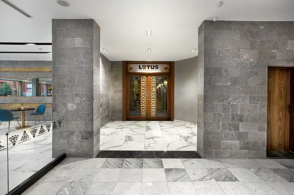 Pyramisa Luxor Hotel and Suites