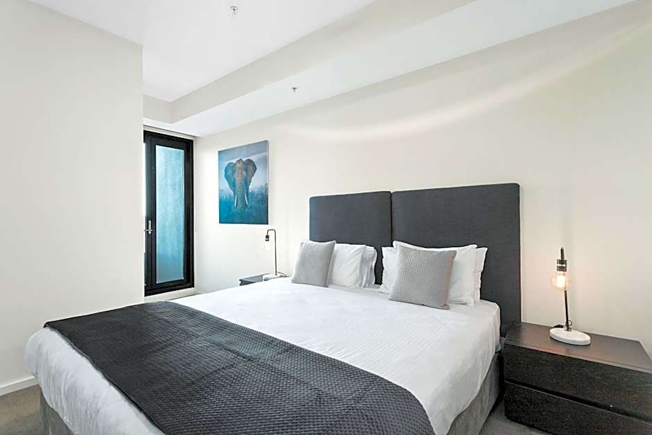 Waterfront Melbourne Apartments