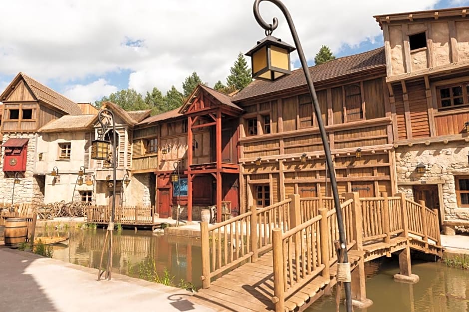 Les Quais de Lutece Hotel