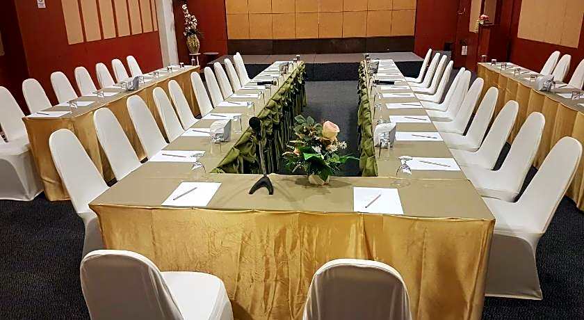 Hadyai Golden Crown Hotel