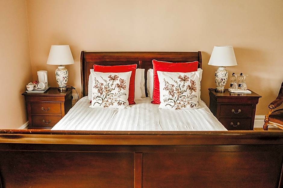 Abbeyview House B&B and Glamping