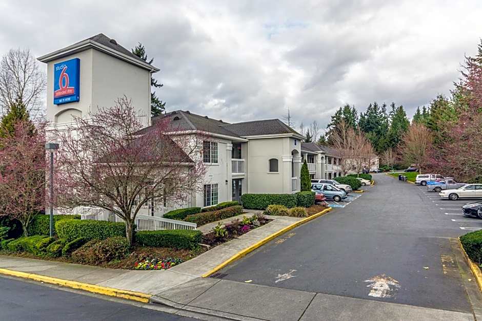Studio 6-Mountlake Terrace, WA - Seattle