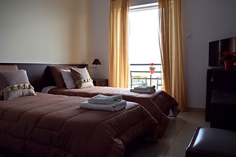 1 Double Bed or 2 Beds, Sea View