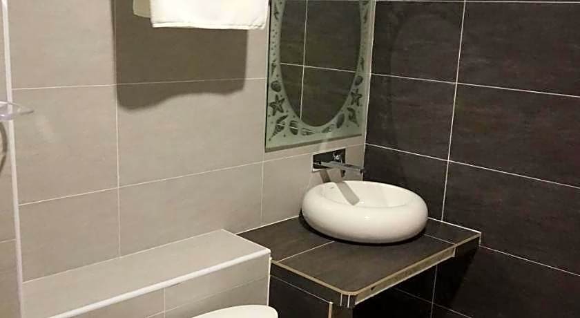 Super 8 Hotel @ Bayan Baru