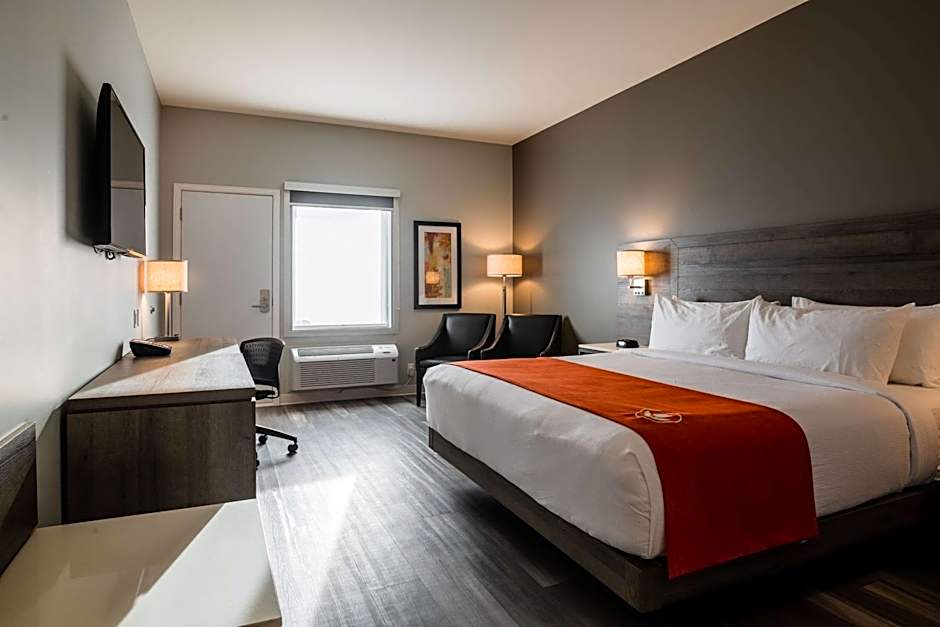 Amsterdam Inn & Suites, an Ascend Collection Hotel