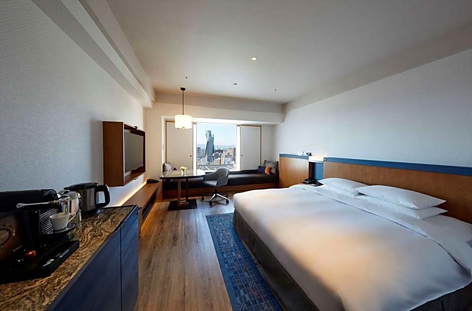 Photo 1 of 3 of Deluxe 1 King Bed