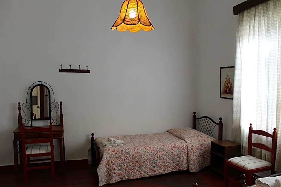 TRIANON Hostel - Central Paphos Old Town