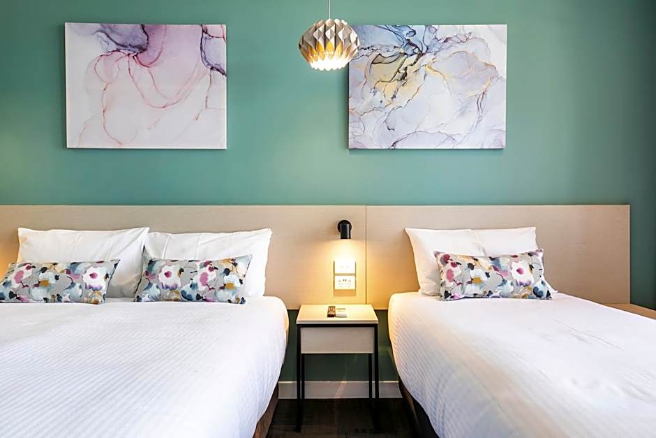 Nightcap at Watermark Glenelg