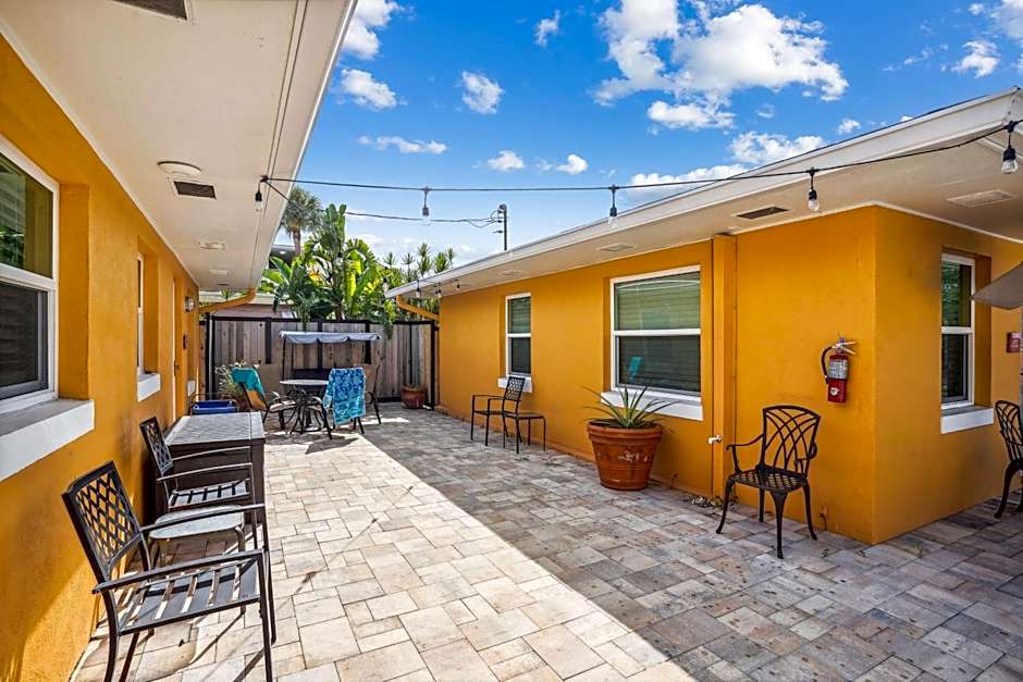 Upham Beach Inn - #2 Studio