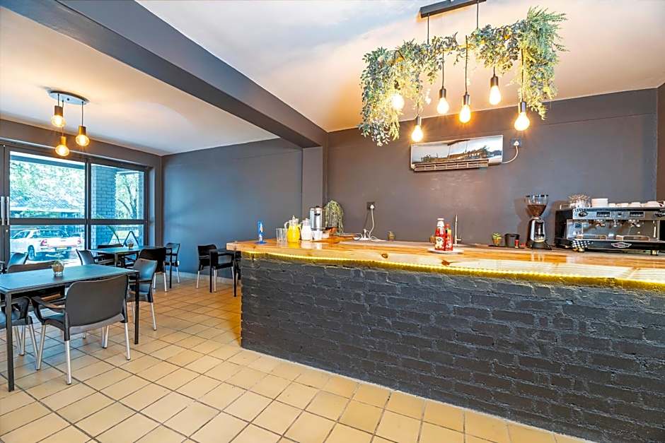 N1 Hotel & Campsite Victoria Falls