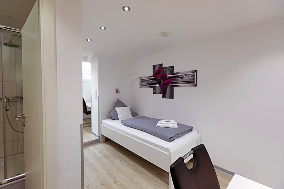 Hotel Rühen, 24 Stunden Check in, Küche, kostenfreie Parkplätze