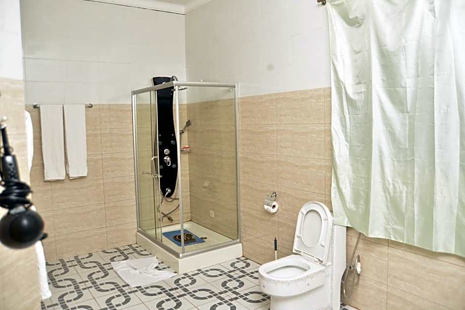 Mowicribs Hotel and Spa