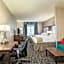 Holiday Inn Express & Suites Eureka By IHG