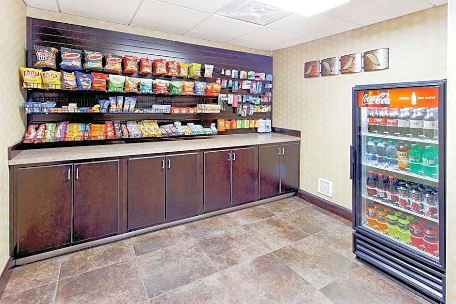 La Quinta Inn & Suites by Wyndham Warner Robins - Robins Afb