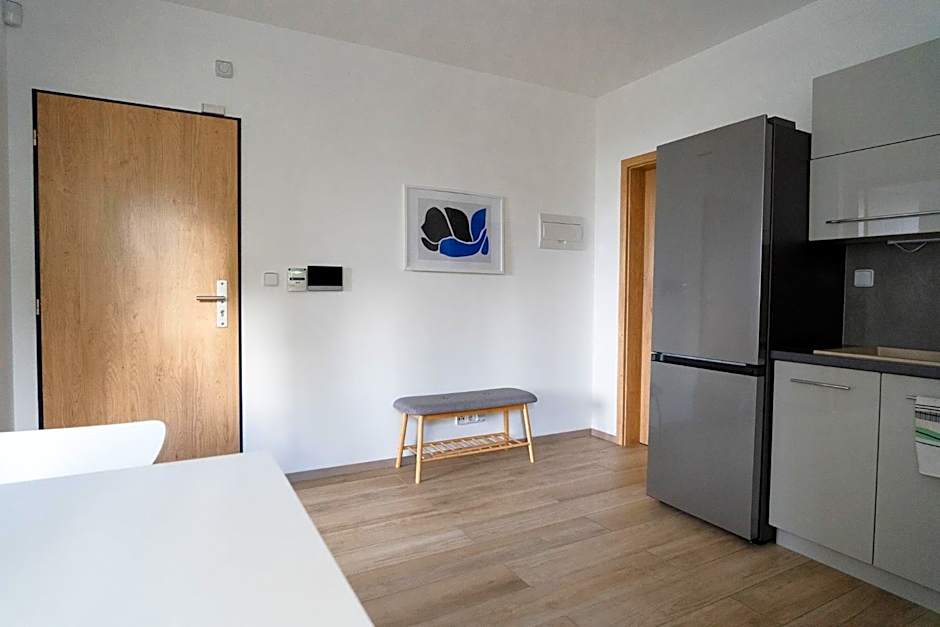 The Dante Villa Apartments