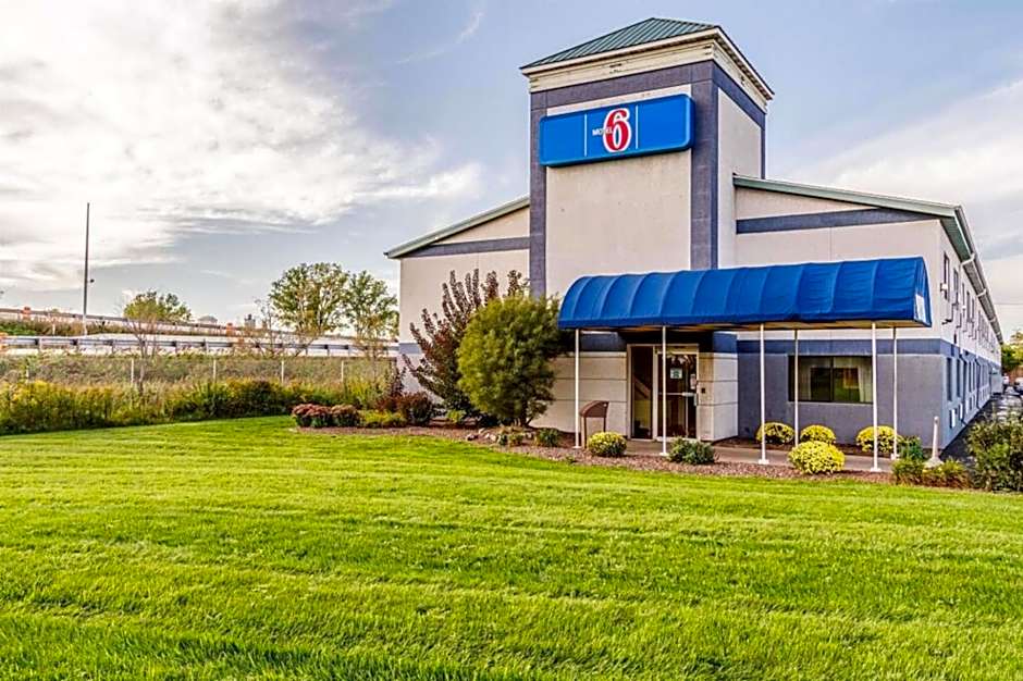 Motel 6-Green Bay, WI - Lambeau