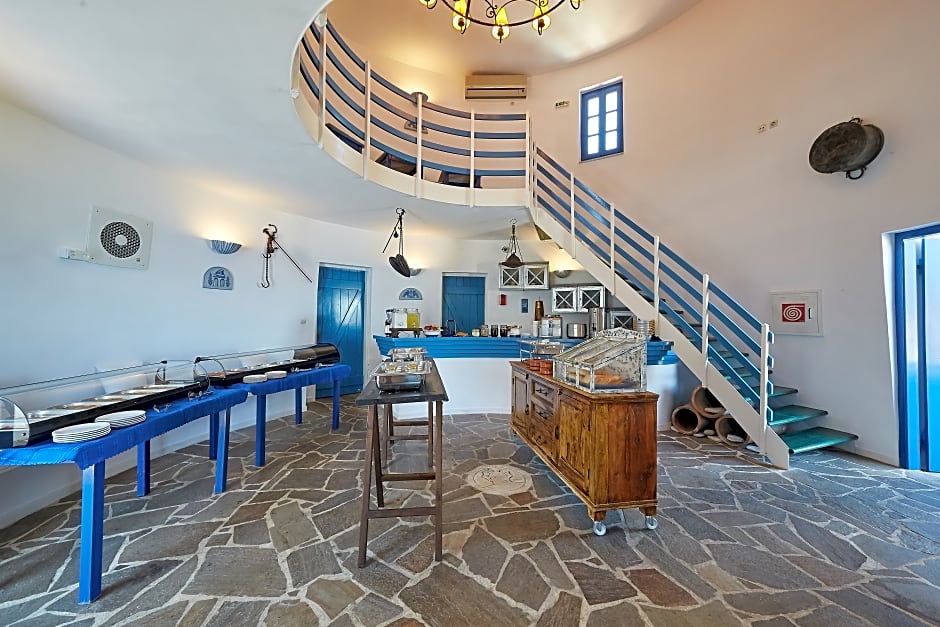 Kerame Hotel & Studios